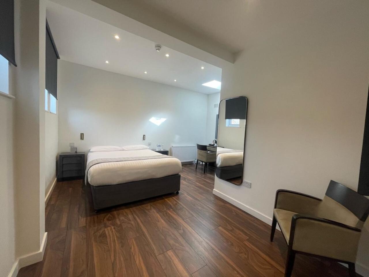 Hotel Nap Inn Μπάρνετ Εξωτερικό φωτογραφία